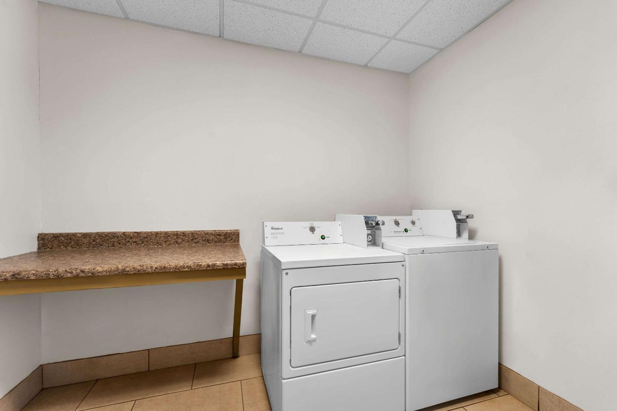 Comfort Inn & Suites Augusta West Near Fort Eisenhower Bagian luar foto