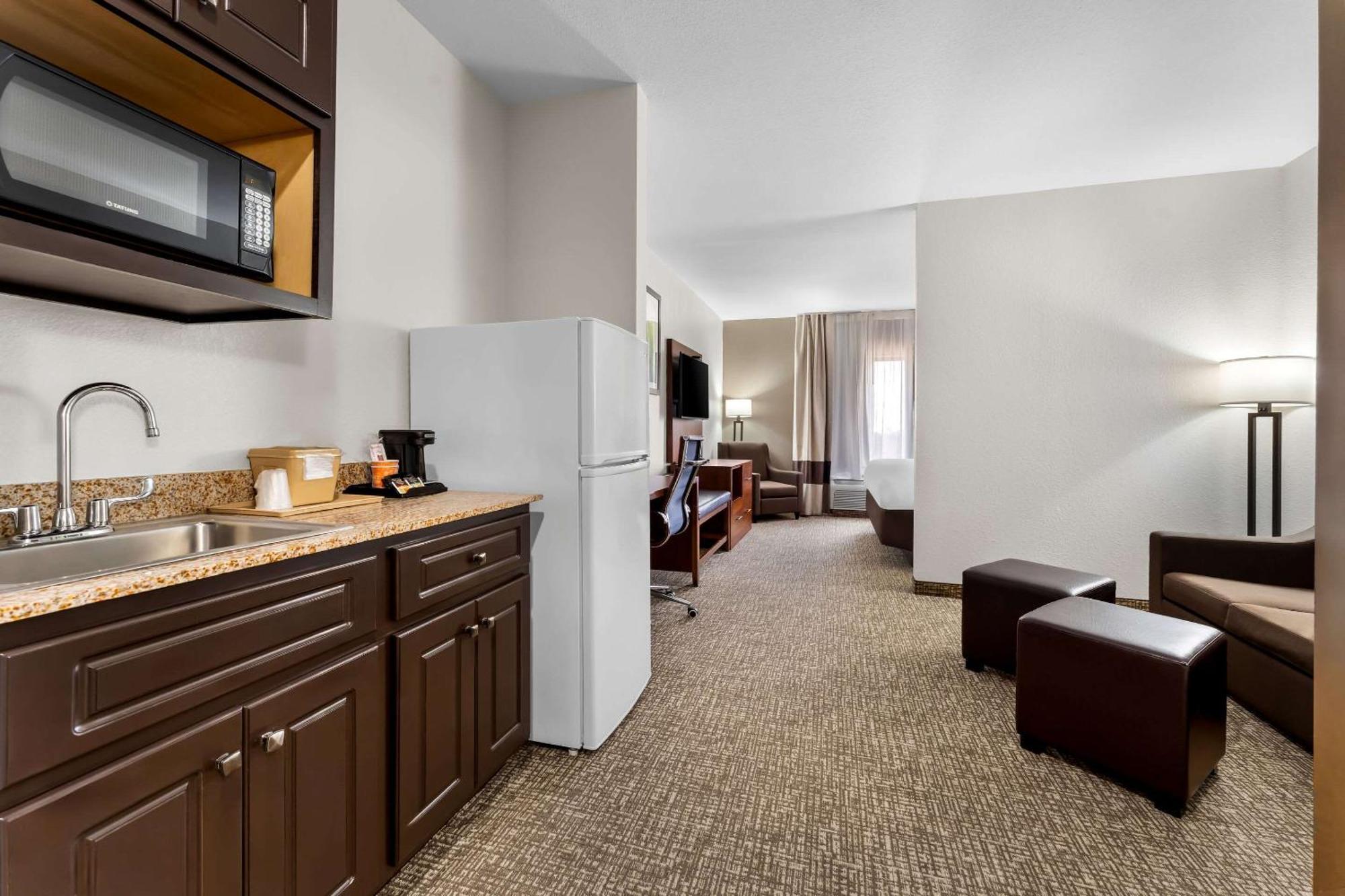 Comfort Inn & Suites Augusta West Near Fort Eisenhower Bagian luar foto